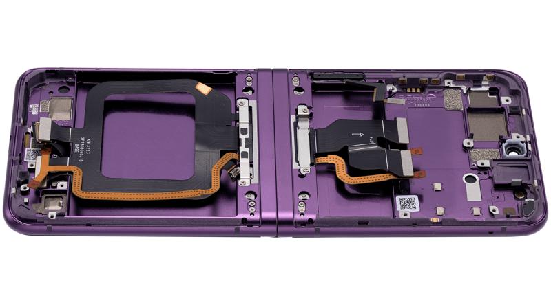 Reparación de pantalla OLED con marco para Motorola Razr en Guatemala.