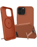 Encuentra la funda de silicona con cargador inalámbrico para iPhone 14 Pro Max en Guatemala en SlowBack, con soporte de metal y color naranja.