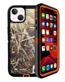 Encuentra la funda heavy duty para iPhone 14 Plus/15 Plus en Guatemala con diseño CAMO ORANGE en SlowBack, tu mayorista de accesorios.