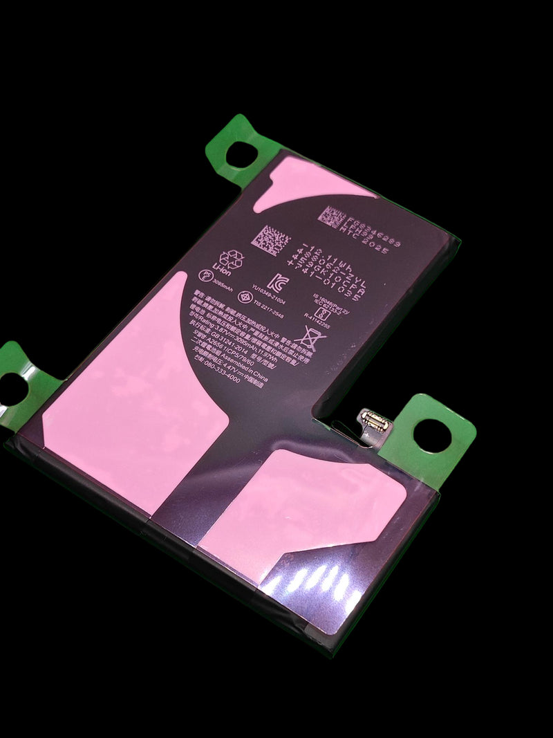 Mayorista de baterías SIN MENSAJE V2 para iPhone 13 Pro en Guatemala, conecta y reconoce como original automáticamente.