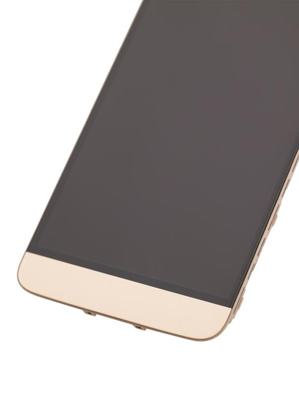 Reparación de pantalla con marco dorado para Huawei Nova Plus en Guatemala.