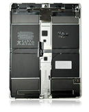 Tapa trasera plateada usada para iPad Pro 12.9 2.ª Gen (A1670/A1671) con componentes pequeños preinstalados.