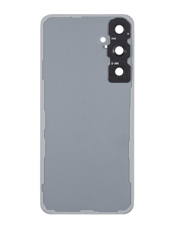 La tapa trasera con lente de cámara Samsung Galaxy A55 5G (A556 / 2024) (sin logo) en color azul marino usada está disponible para reparaciones en Guatemala.