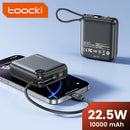 Batería externa Toocki de 10000 mAh con cable integrado, indicador LCD y carga rápida 22.5W.