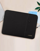 Encuentra la funda xBase 13 en color negro para tablet en Guatemala a precios de mayorista.