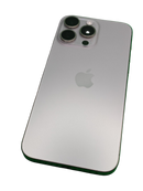 Encuentra iPhone 15 Pro Max Seminuevo en Guatemala, certificado y con salud de batería al 99%, en Natural Titanium de 256GB.