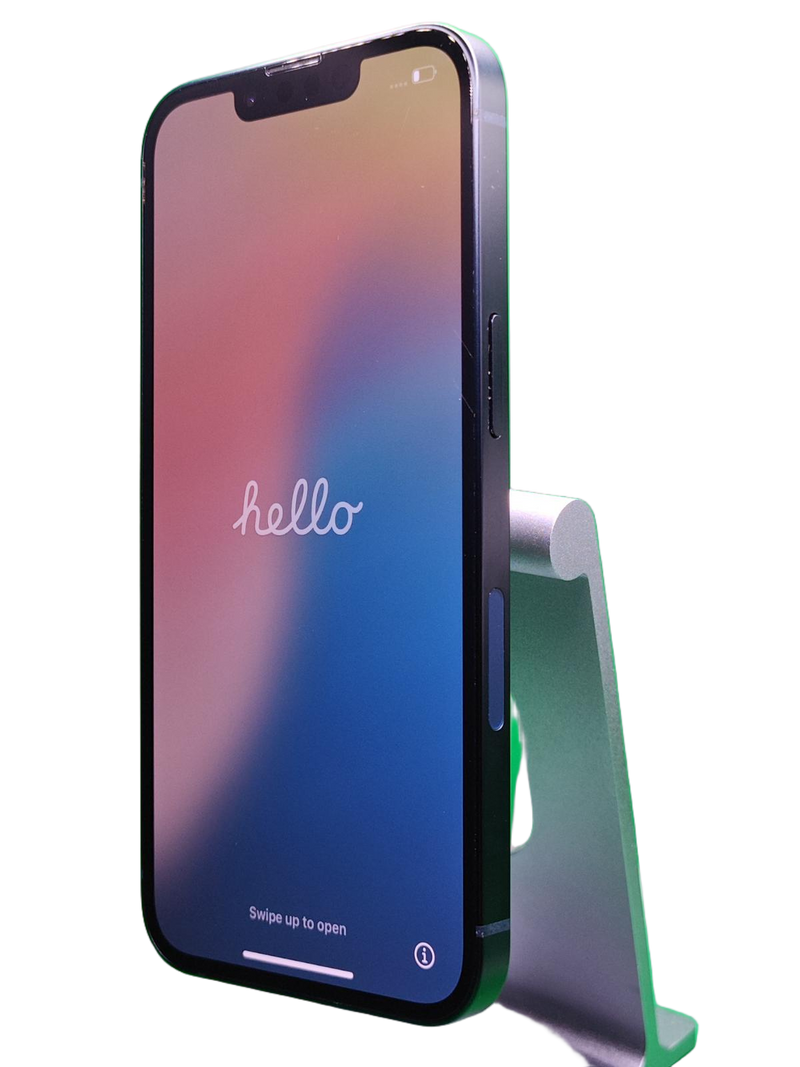 Compra un iPhone 13 seminuevo en Guatemala, libre de fábrica y certificado como nuevo, con 128GB de almacenamiento.