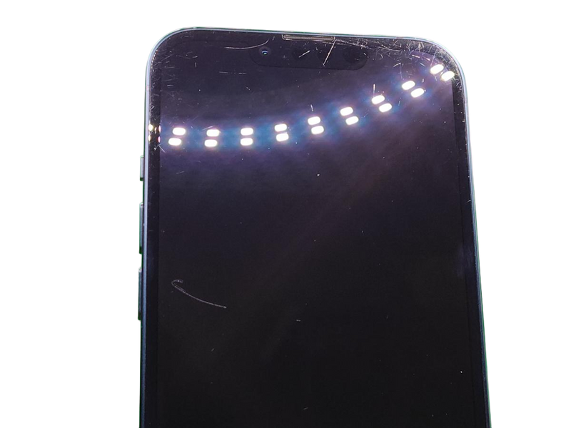 Encuentra iPhones 13 Seminuevos con garantía y certificación en Guatemala, ideal para quienes buscan un producto de calidad a un precio accesible.