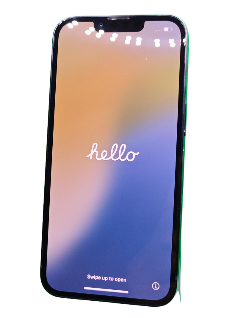 Compra un iPhone 13 seminuevo en Guatemala, mayorista, certificado y con garantía de salud de batería al 83%.