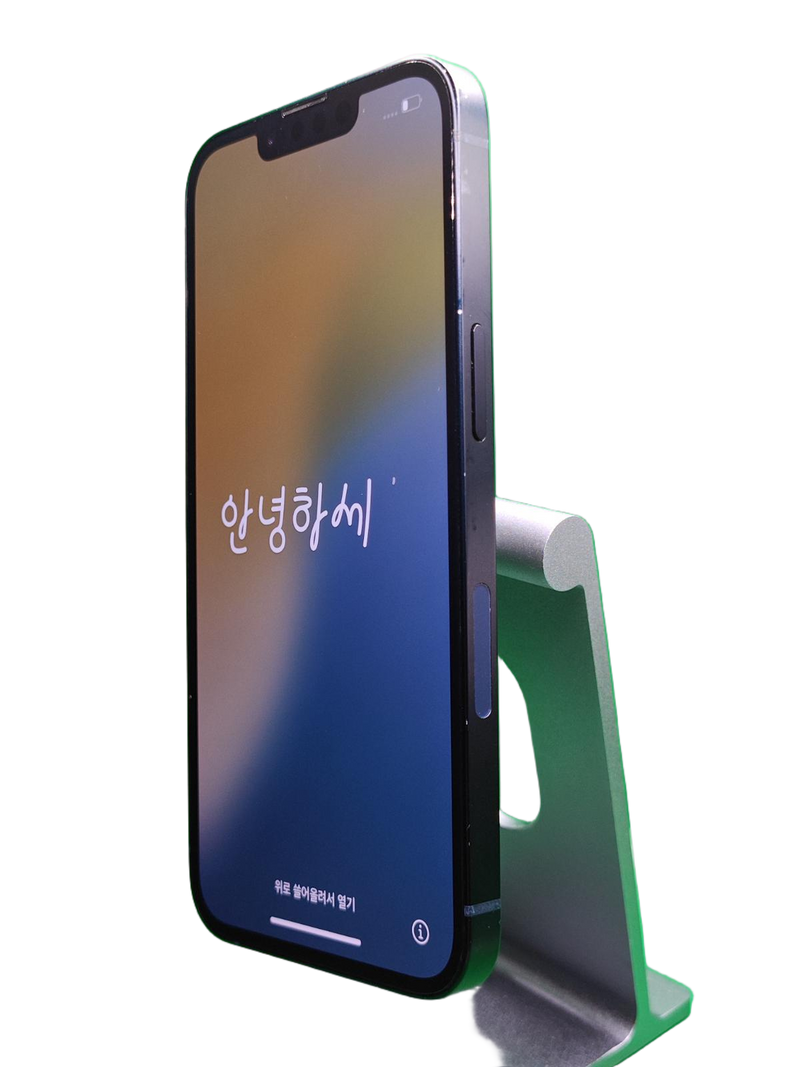 Venta de iPhone 13 seminuevo en Guatemala con garantía, estado como nuevo y certificado, con 128GB de memoria y salud de batería al 85%.