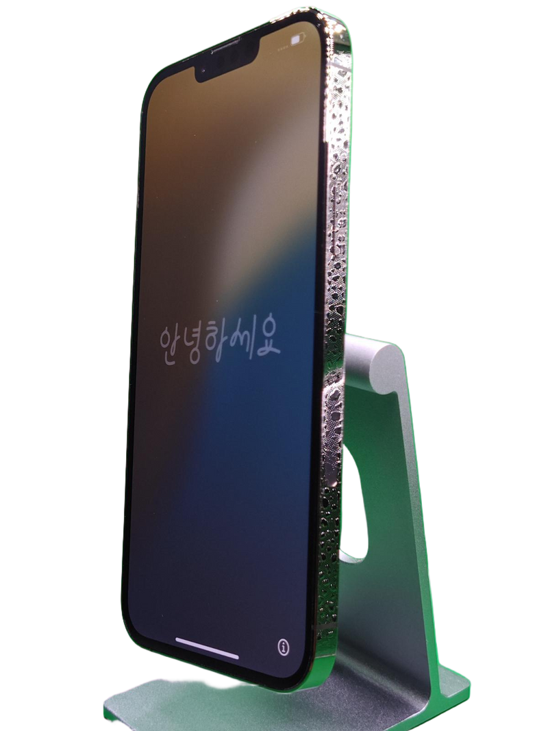 Encuentra iPhone 13 Pro Max seminuevo en Guatemala, certificado y con salud de batería al 80%.