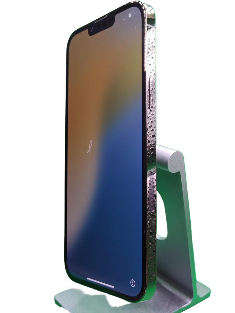 Compra un iPhone 13 Pro Max Seminuevo en Guatemala con garantía certificada y salud de batería al 84%.