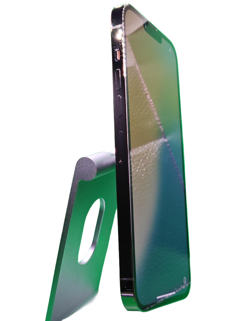 Compra en Guatemala un iPhone 13 Pro Max seminuevo de 128GB, certificado como nuevo, con salud de batería al 84% y libre de fábrica.