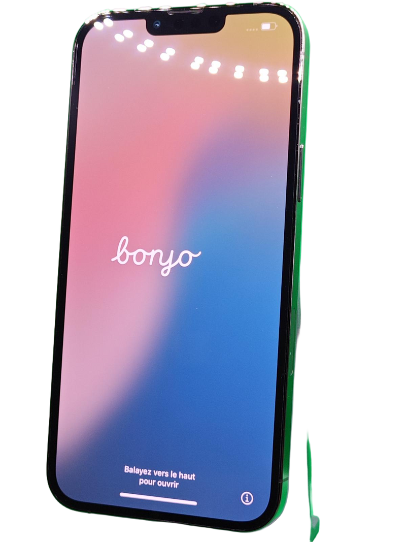 Venta de iPhone 13 Pro Max Seminuevo en Guatemala - Negro - 128GB - Libre de Fábrica - Salud de batería al 80% - Certificado y con SIM física incluida.