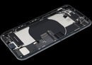 Tapa trasera usada iPhone SE 2022 A2595 midnight con puerto de carga y componentes, ideal para reparación.