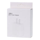 Cargador USB-C de pared 20W, blanco, para carga rápida de dispositivos móviles.
