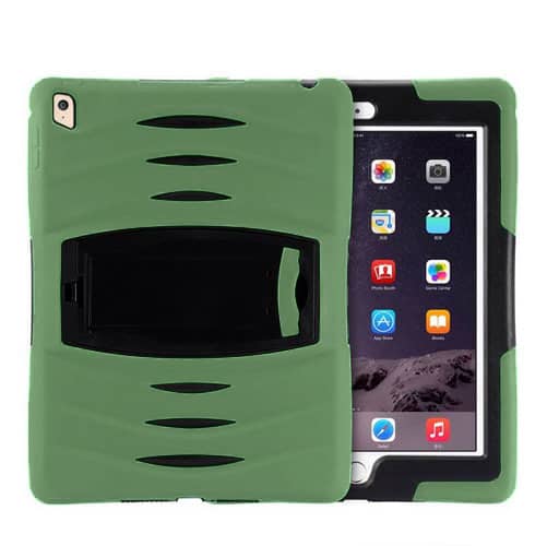 Encuentra en Guatemala case a prueba de golpes para iPad 10.2 en color verde militar con ranura para lápiz, ideal para mayoristas y talleres de reparación de iPad.