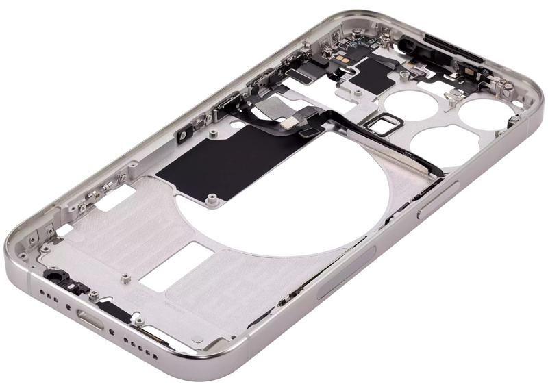 Encuentra la carcasa central con botones de encendido y volumen para iPhone 15 Pro en Guatemala, disponible en versión EE. UU., grado B, color blanco titanio, ideal para reparaciones y reemplazos.