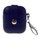 Funda rígida de cuero azul oscuro para AirPods 1/2 con gancho metálico, protección elegante y segura.