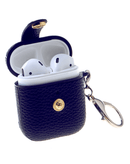 Funda rígida de cuero azul oscuro para AirPods 1/2 con gancho metálico, protección elegante y segura.