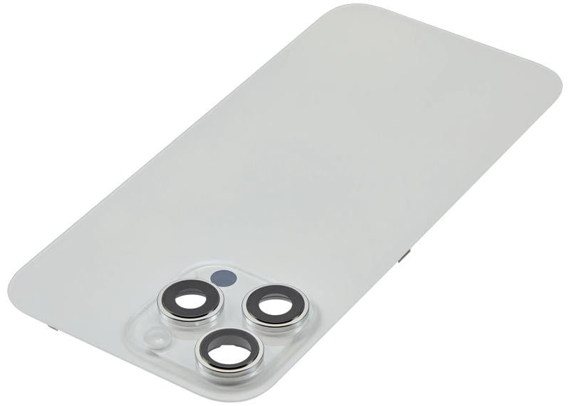 Reparación de tapa trasera con placa de acero para iPhone 16 Pro Max en Guatemala.