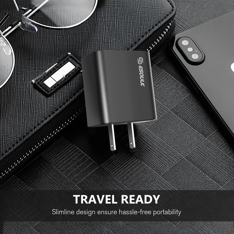 Encuentra el adaptador de pared Esoulk USB C+A PD/QC con cable USB C-L en Guatemala para cargas rápidas y eficientes.