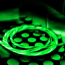 Cable USB A-C verde de 3 pies con LED fluido y puerto de carga rápida visible de 10W.