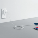 Encuentra el adaptador de pared Anker Powerport III PD USB-C (20W) en Guatemala para cargar tus dispositivos de forma rápida y segura.