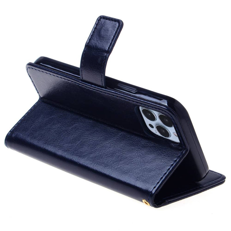 Encuentra la funda de cuero para iPhone 12 Pro en Guatemala en SlowBack, con ranura para tarjetas y color azul oscuro.