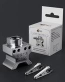 Clamp Lanrui B17 de metal plateado para sujetar y reparar placas base irregulares o componentes electrónicos pequeños.