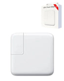 Encuentra el adaptador de corriente USB-C de 61W para Macbook en Guatemala en SlowBack, expertos en reparaciones de Macbook.