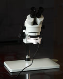 Microscopio estereo industrial trinocular 0.7-4.5x con luces LED y oculares widefield WF10X/20