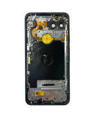 Estructura con componentes pequeños preinstalados para la reparación de Google Pixel 5 en Guatemala.