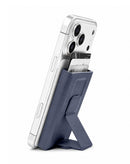 Bolsa magnética MagSafe SlowBack azul marino con espacio para tarjetas y soporte ajustable para teléfono.