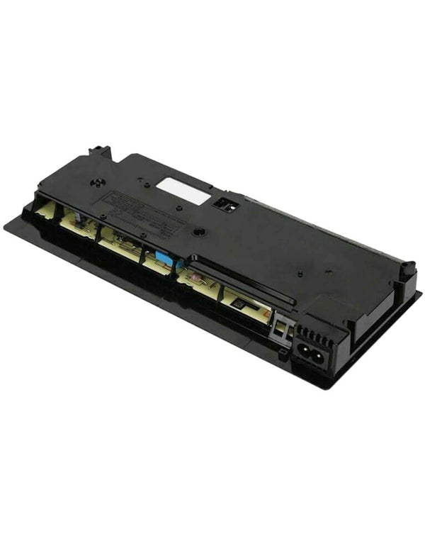 Encuentra el adaptador de fuente de poder (ADP-160CR / N15-160P1A / CUH-20xx) (4Pin) para reparación de PS4 en Guatemala.