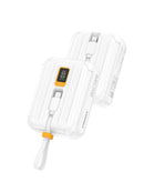 Power bank PISEN Tiny blanco de 10000 mAh con cables duales integrados, USB-C y Lightning, para carga rápida de 30W.