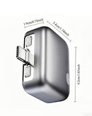 Desconectador inteligente SlowBack plateado, corta automáticamente la potencia al completar la carga, expulsando el enchufe.