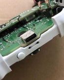 Puerto de carga USB-C para mandos Xbox Series S/X y Xbox One Elite 2, ideal para reparación de consolas.