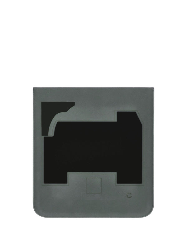 Tapa trasera en color verde salvia para Motorola Razr / Razr 40 disponible en reparación de teléfonos en Guatemala.