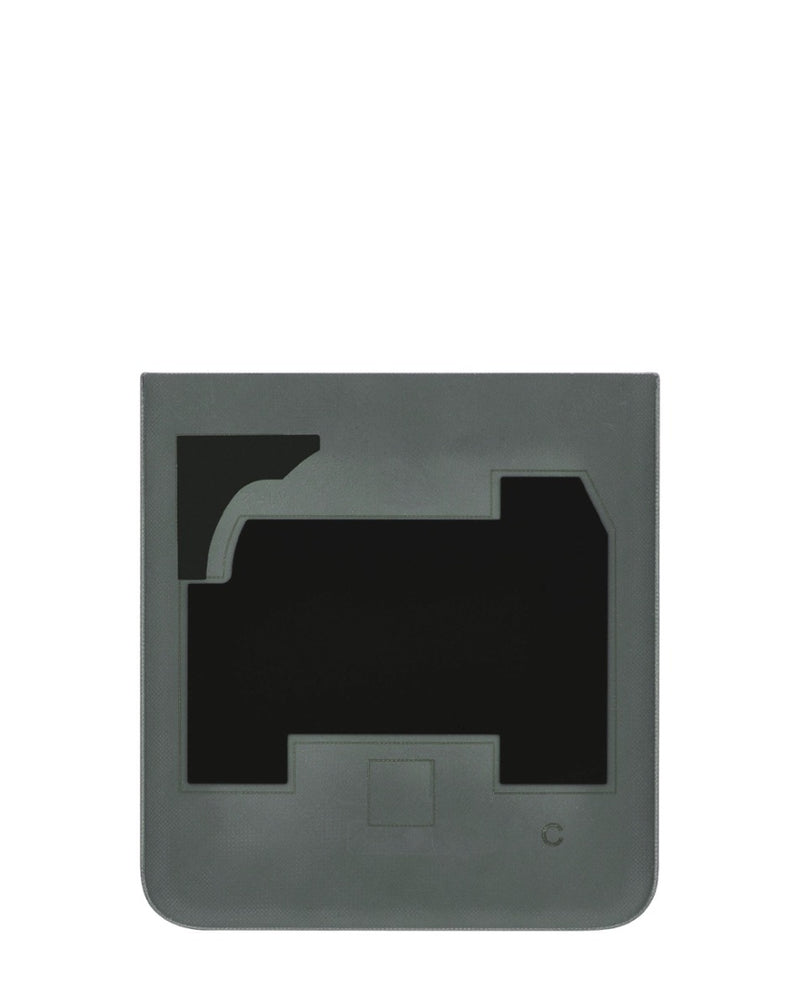 Tapa trasera en color verde salvia para Motorola Razr / Razr 40 disponible en reparación de teléfonos en Guatemala.