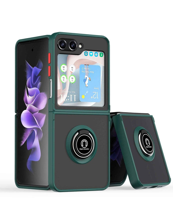 Obtén la mejor funda protectora en Guatemala para tu Galaxy Z Flip 5 con borde colorido y soporte I-ring en color verde oscuro.