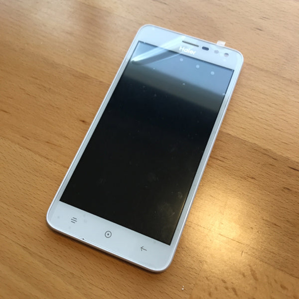 Pantalla completa con Marco | Haier L54 | Color Blanco