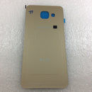 Tapadera Samsung Galaxy A3 (A300) Dorada - Celovendo. Repuestos para celulares en Guatemala.