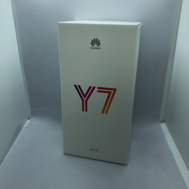 Celular Huawei Y7 2018 Negro  | Completamente Nuevos y Sellados | Claro | Incluyen: Cable, cubo y audifonos