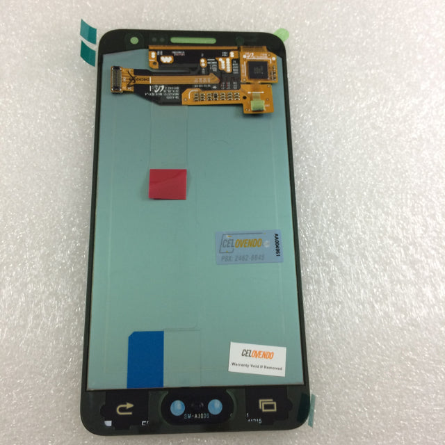 Pantalla Samsung Galaxy A3 (A300) Dorada - Celovendo. Repuestos para celulares en Guatemala.