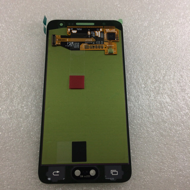 Pantalla Samsung Galaxy A3 (A300) Blanca - Celovendo. Repuestos para celulares en Guatemala.